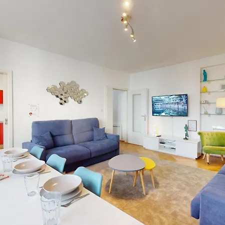 Rue Du 22 Novembre Apartment